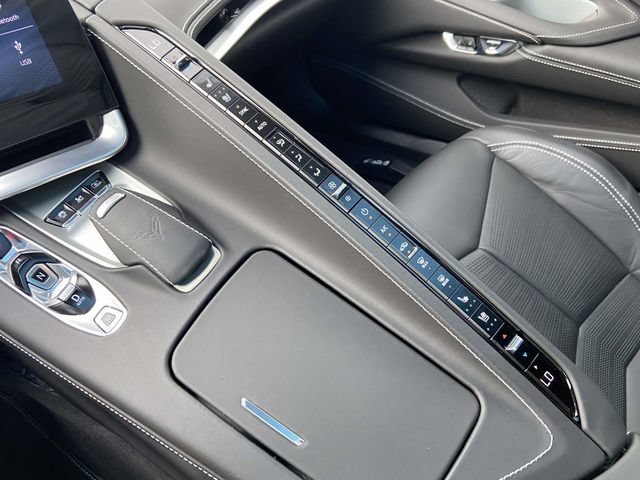 Used 2024 Chevrolet Corvette Stingray Premium Cpe w/ Z51 Performance Package RWD image 27
