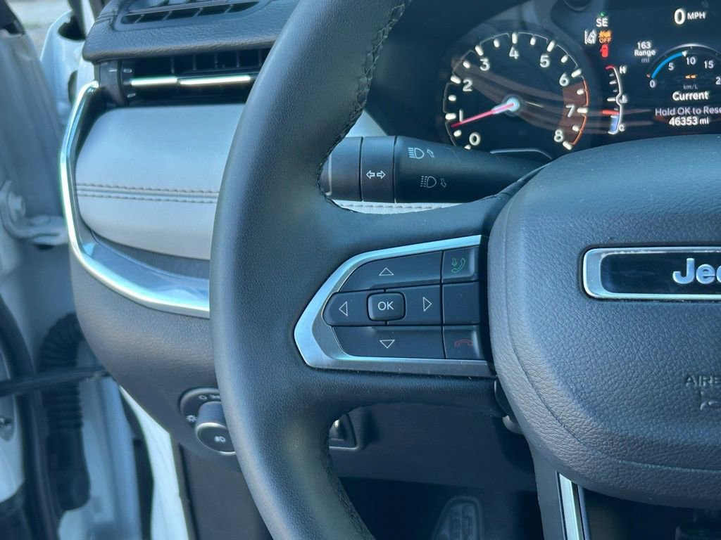 Used 2024 Jeep Compass Limited image 37