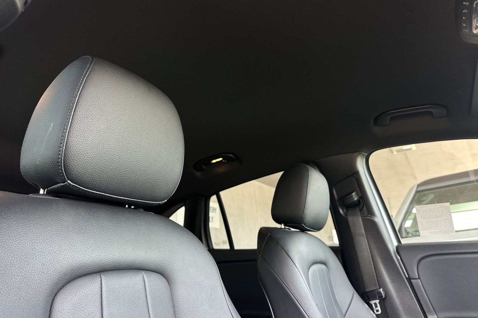 Used 2021 Mercedes-Benz GLA 250 4MATIC image 16