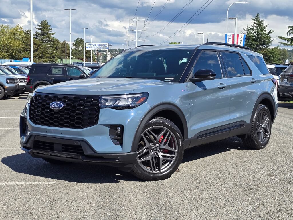 Certified 2025 Ford Explorer ST-Line w/ Premium Package AWD/4WD image 1