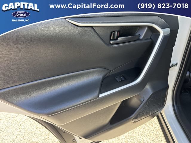 Used 2025 Toyota RAV4 LE AWD/4WD image 17