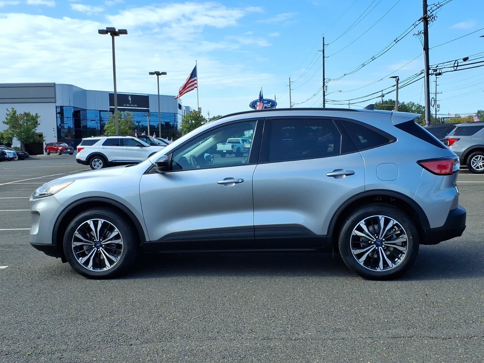 Certified 2022 Ford Escape SEL w/ SEL Stealth AWD Package image 4
