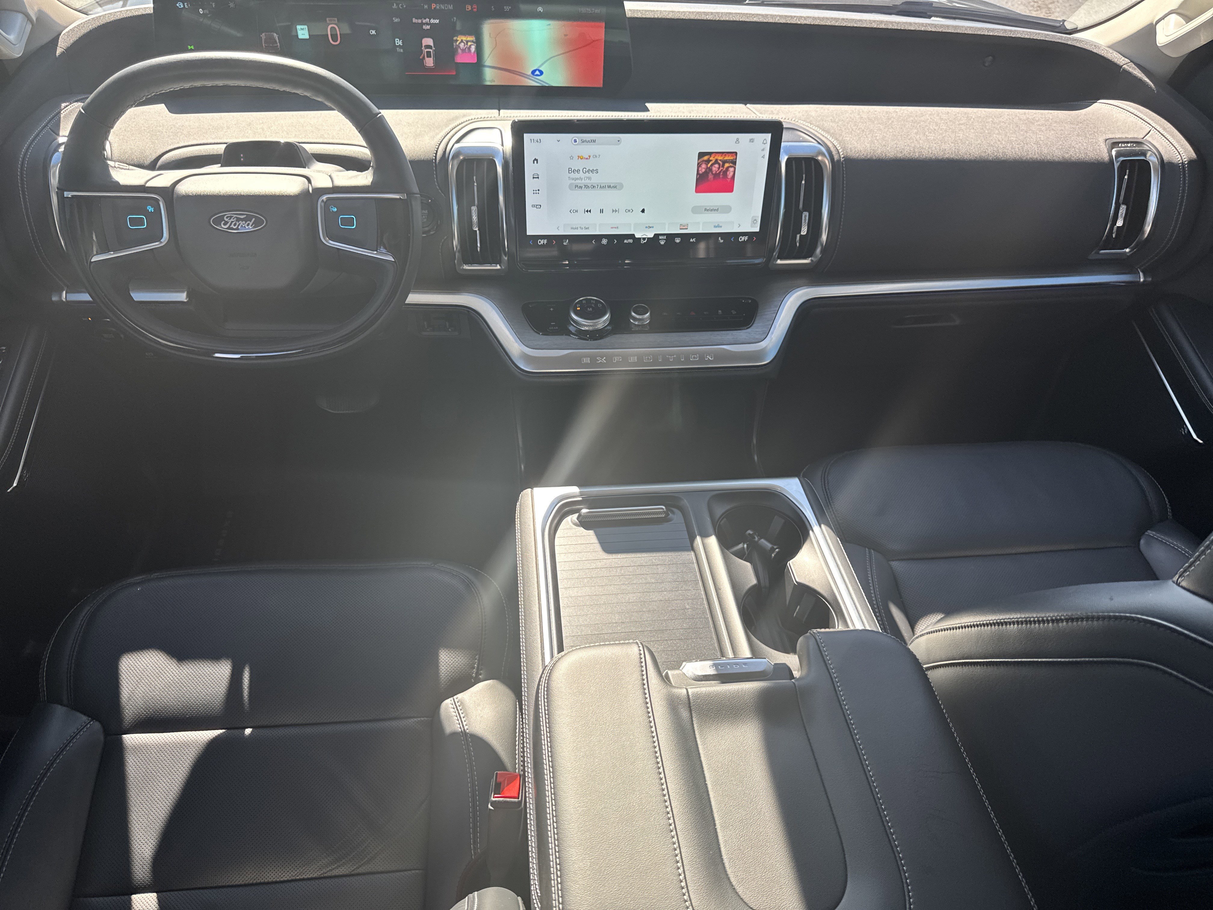 Certified 2025 Ford Expedition Platinum w/ Driver's Package image 22