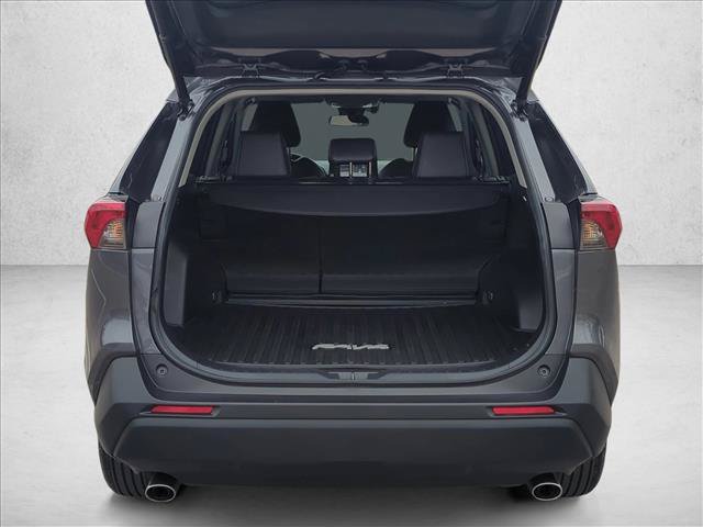 Used 2022 Toyota RAV4 XLE Premium AWD/4WD image 9