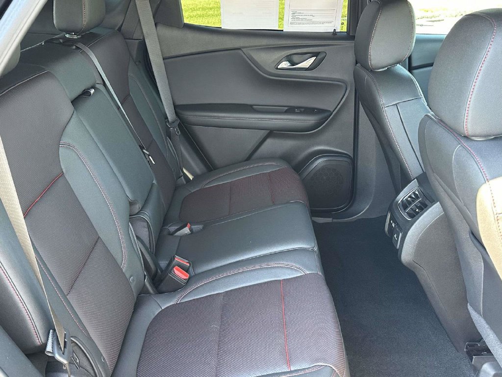 Used 2023 Chevrolet Blazer RS w/ Enhanced Convenience Package AWD/4WD image 11