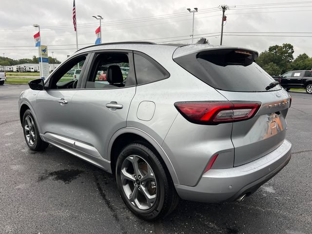 Certified 2024 Ford Escape ST-Line w/ Tech Pack #1 AWD/4WD image 5