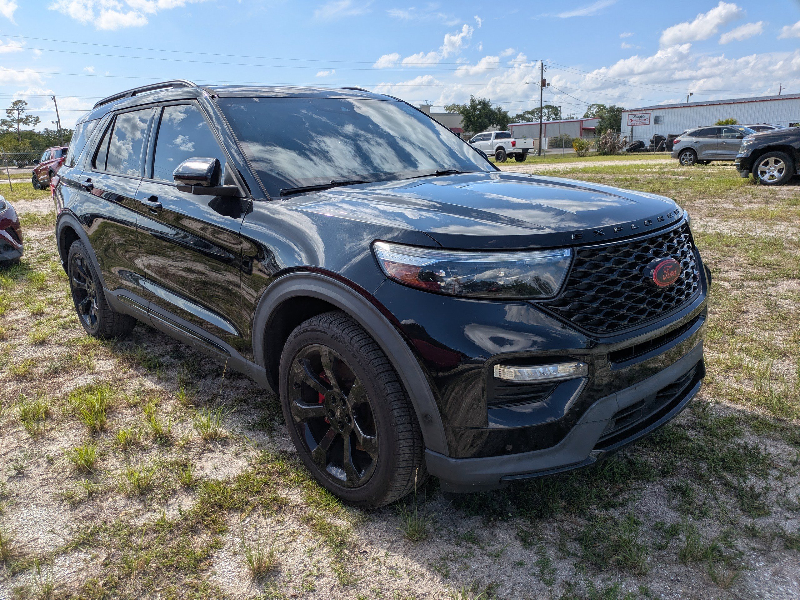 Certified 2021 Ford Explorer ST w/ Equipment Group 401A AWD/4WD image 4