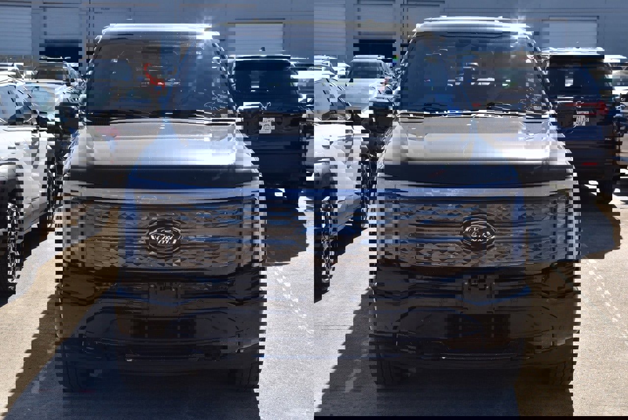 Certified 2023 Ford F150 Lightning Platinum image 3