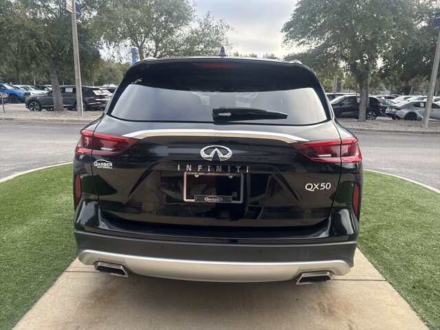 Used 2021 INFINITI QX50 Essential w/ Cargo Package FWD image 4