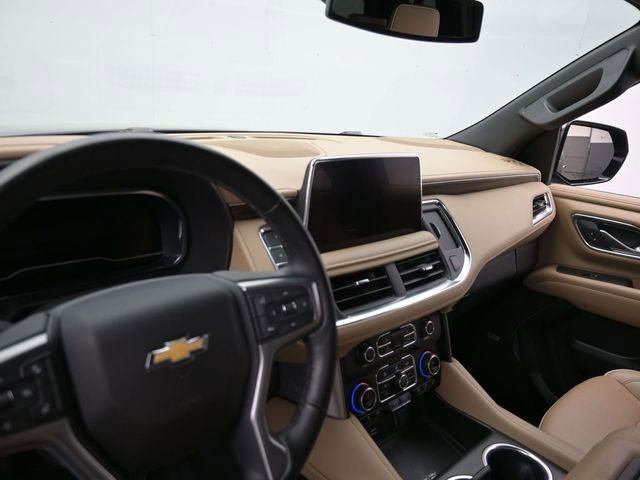 Used 2024 Chevrolet Suburban Premier image 28