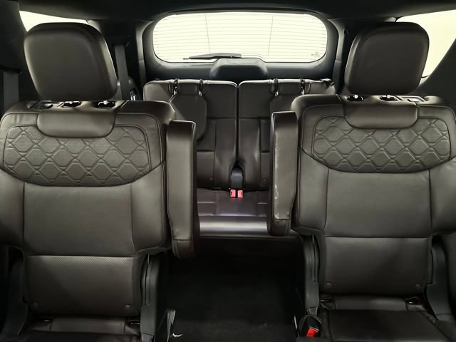 Certified 2025 Ford Explorer Platinum w/ LUX Leather Package image 24