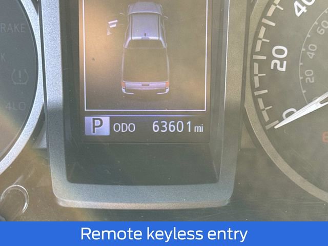 Used 2020 Toyota Tacoma TRD Off-Road image 2