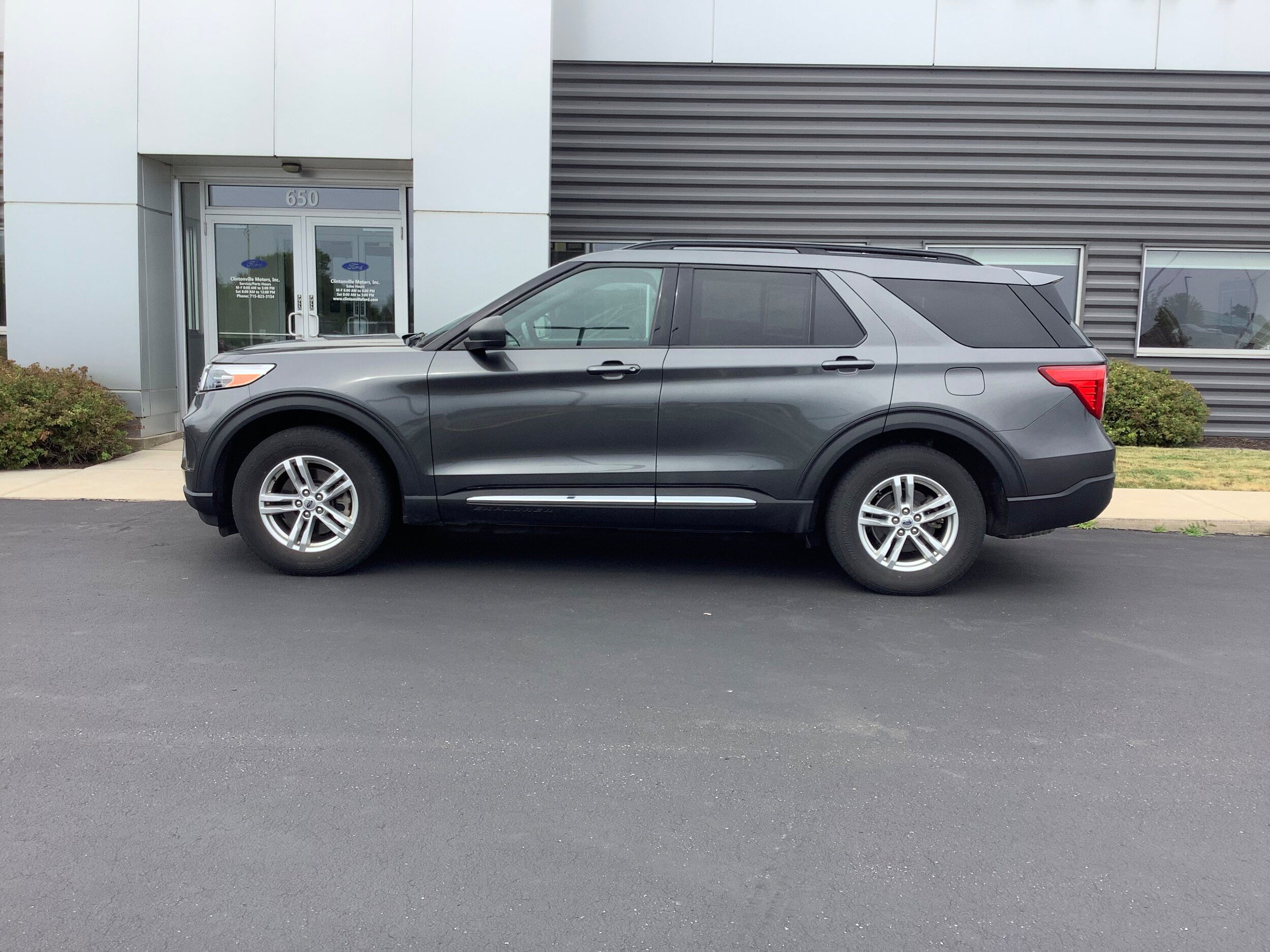 Certified 2020 Ford Explorer XLT w/ Comfort Package AWD/4WD image 2