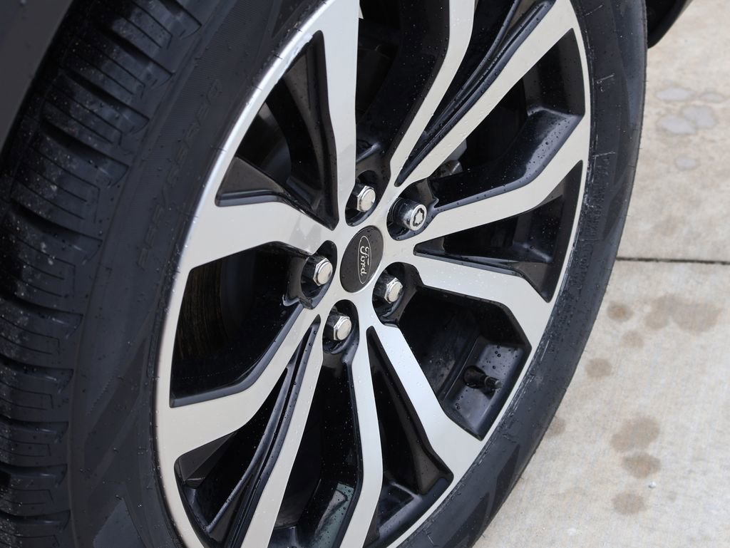 Certified 2025 Ford Explorer ST-Line AWD/4WD image 40