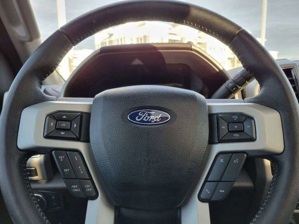 Certified 2021 Ford F350 Lariat AWD/4WD image 28