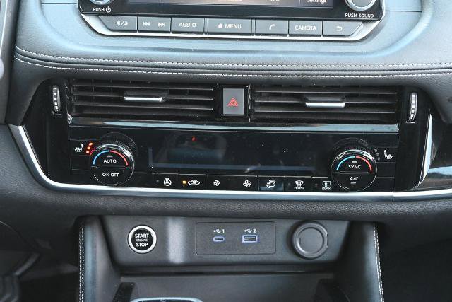 Used 2023 Nissan Rogue SL FWD image 31