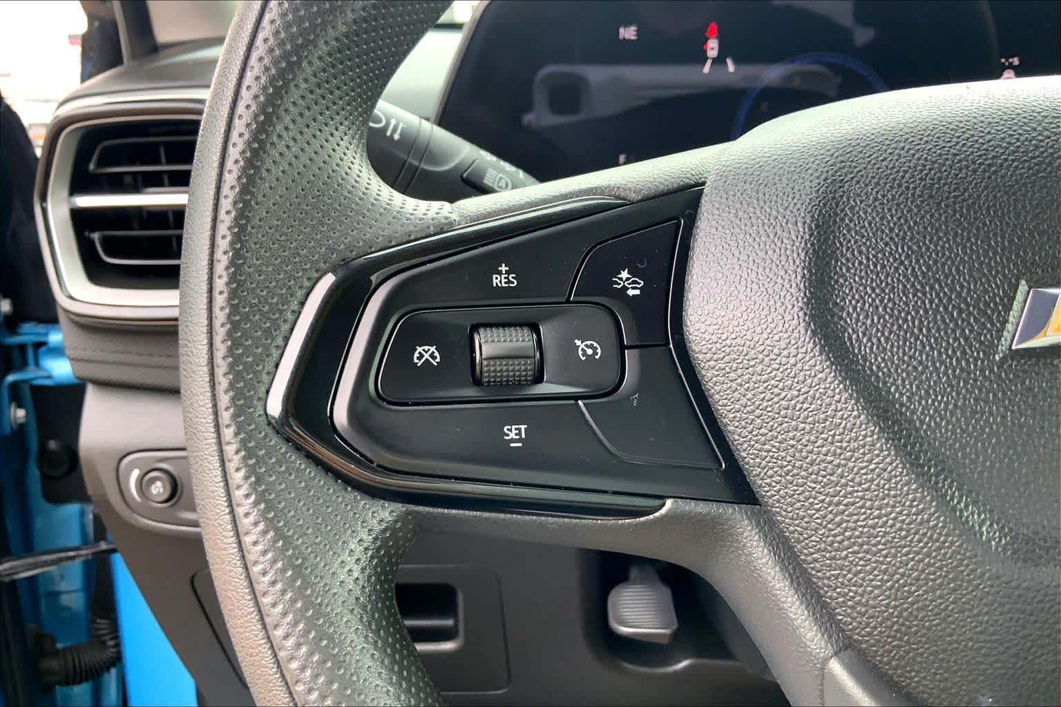 Used 2025 Chevrolet TrailBlazer LT FWD image 24