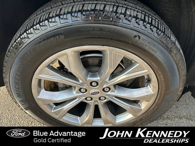 Certified 2023 Ford Explorer XLT w/ Equipment Group 202A AWD/4WD image 9