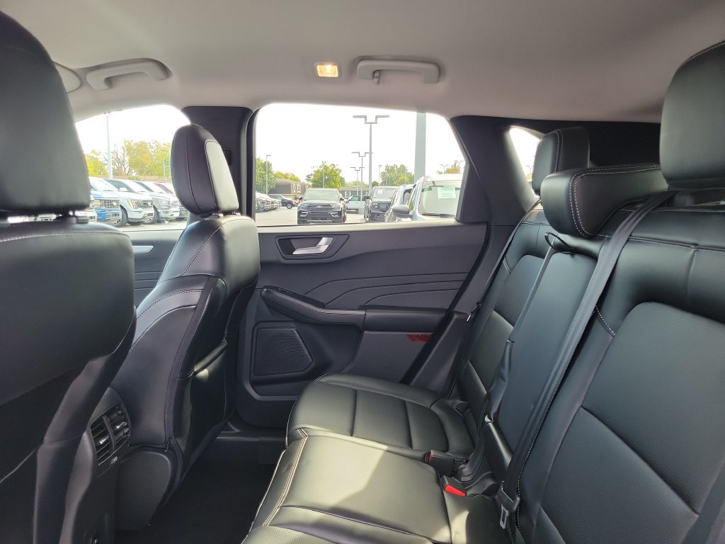 Certified 2023 Ford Escape Platinum AWD/4WD image 15
