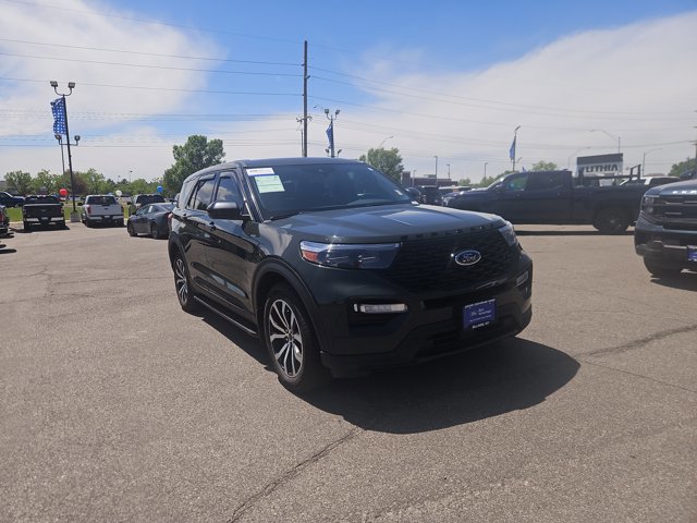 Certified 2022 Ford Explorer ST-Line w/ Class IV Trailer Tow Package AWD/4WD image 7