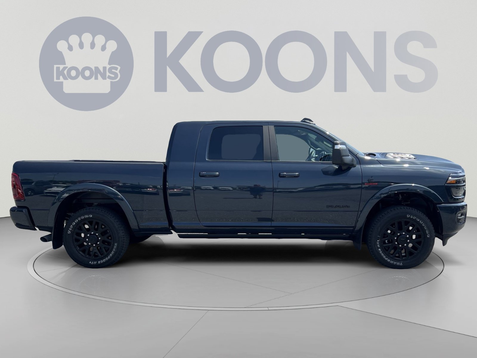 Used 2026 RAM 3500 Limited AWD/4WD image 8