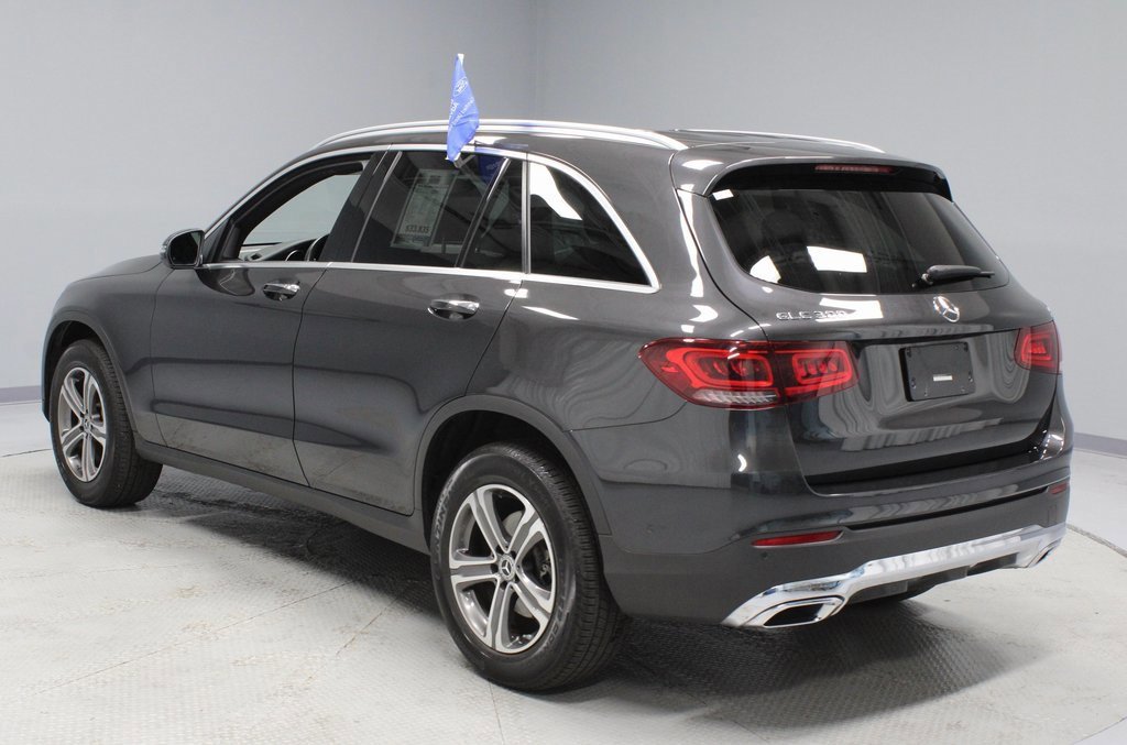 Used 2021 Mercedes-Benz GLC 300 image 3