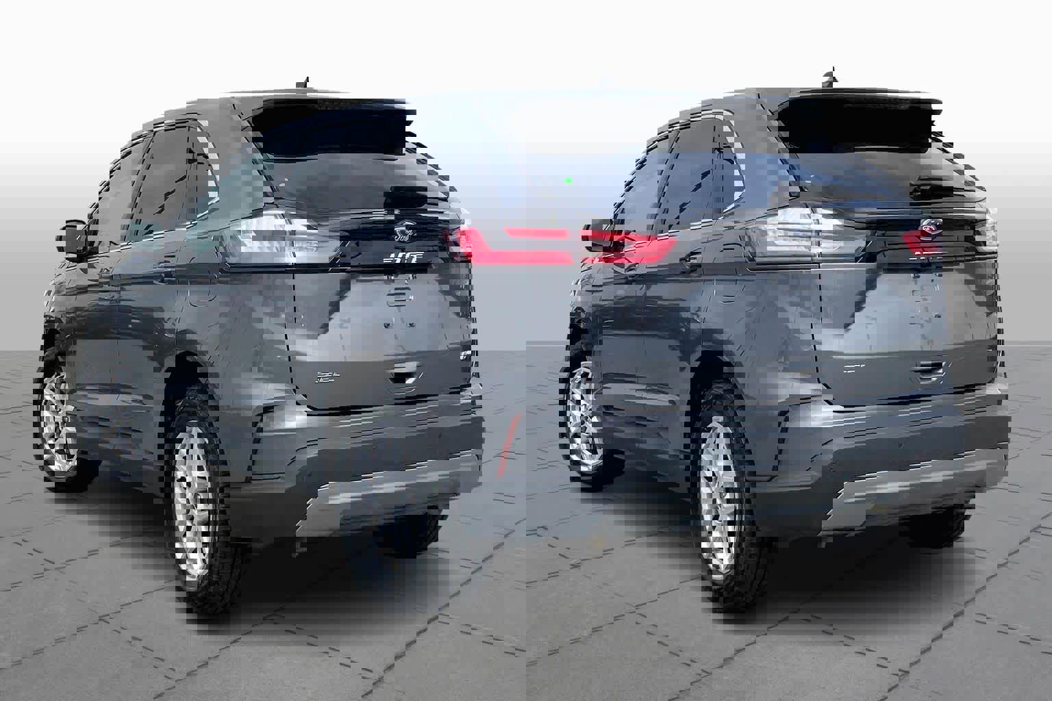 Certified 2024 Ford Edge SEL image 4