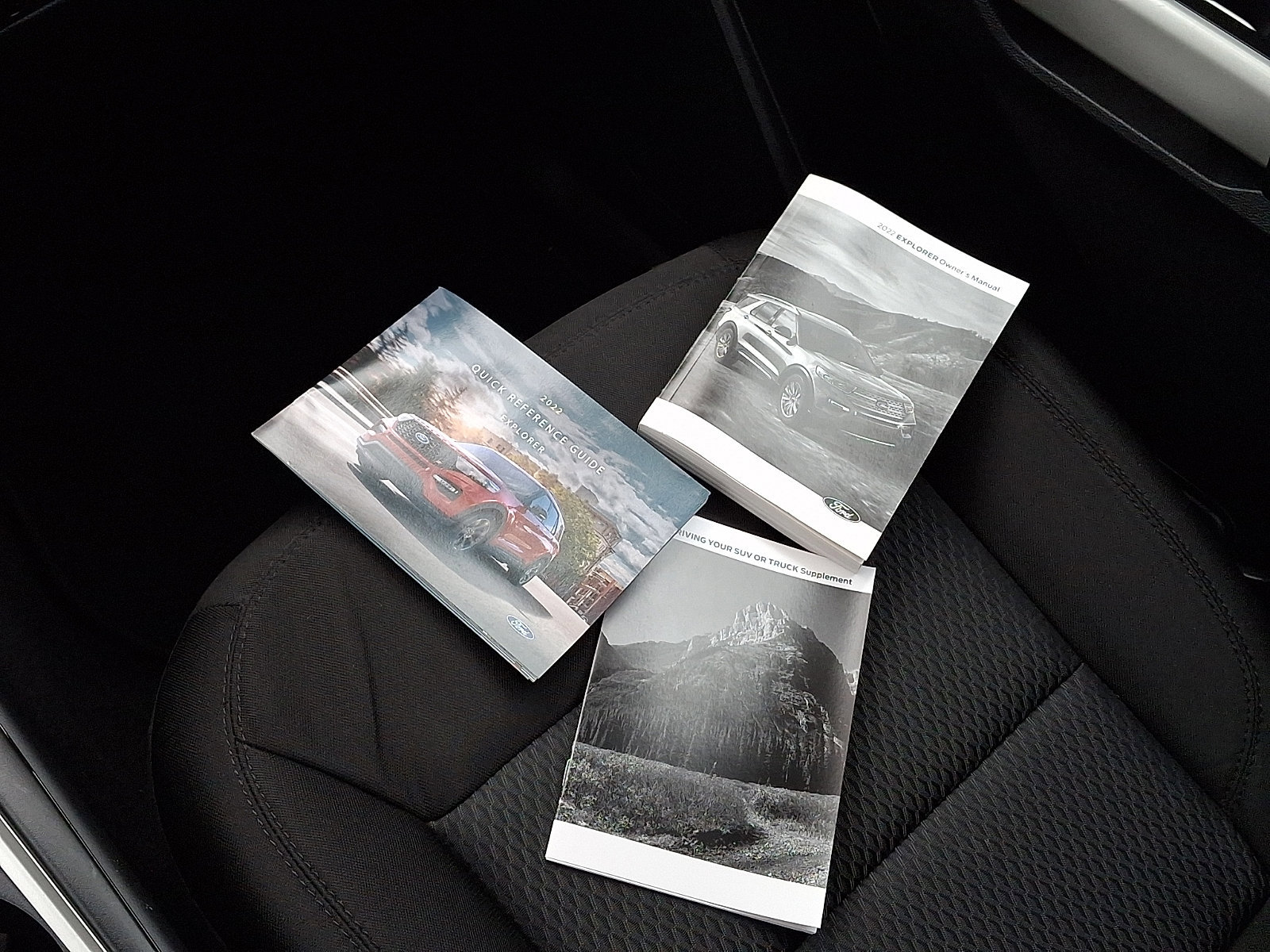 Certified 2022 Ford Explorer XLT w/ Class IV Trailer Tow Package image 26