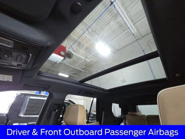 Used 2021 Chevrolet Tahoe Premier w/ Premium Package image 33