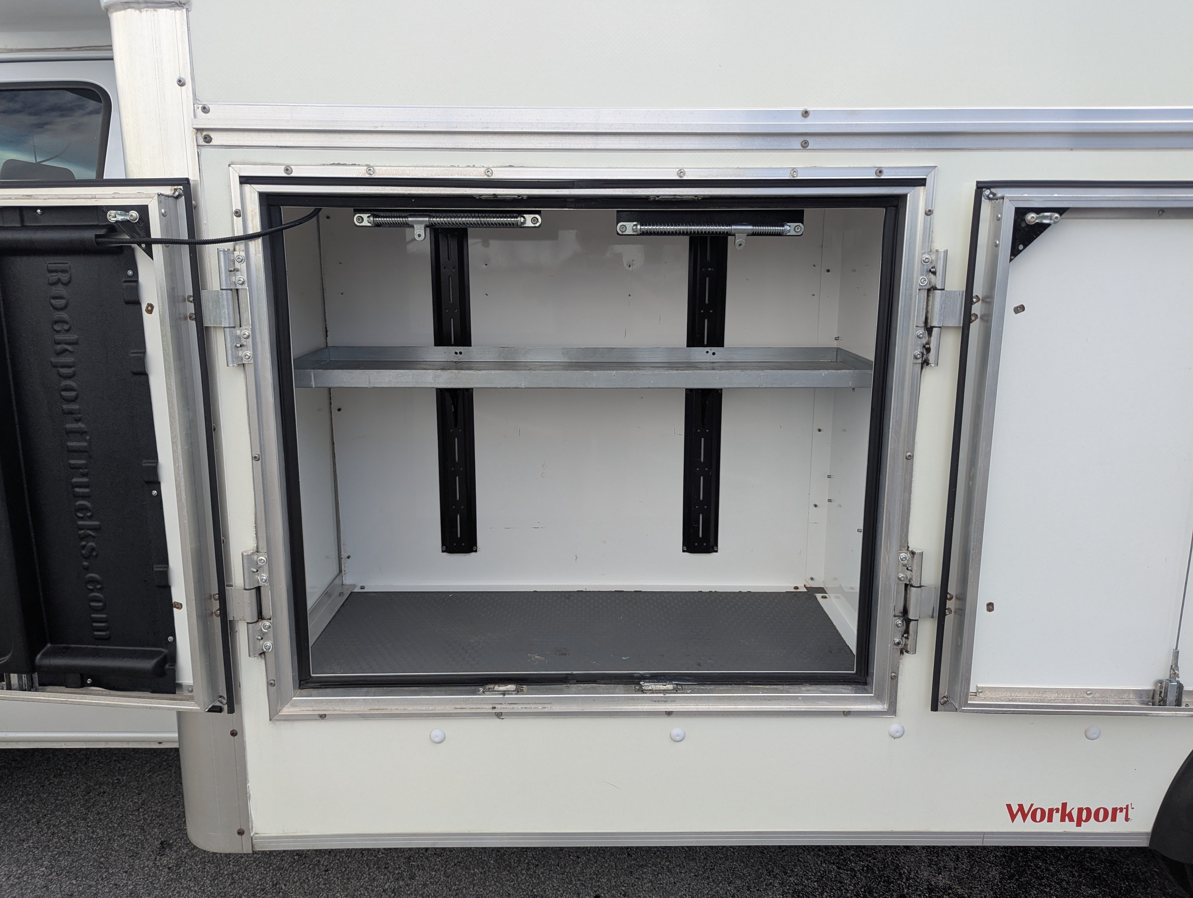 Certified 2025 Ford E-450 and Econoline 450 Super Duty w/ Power Equipment Group RWD image 16