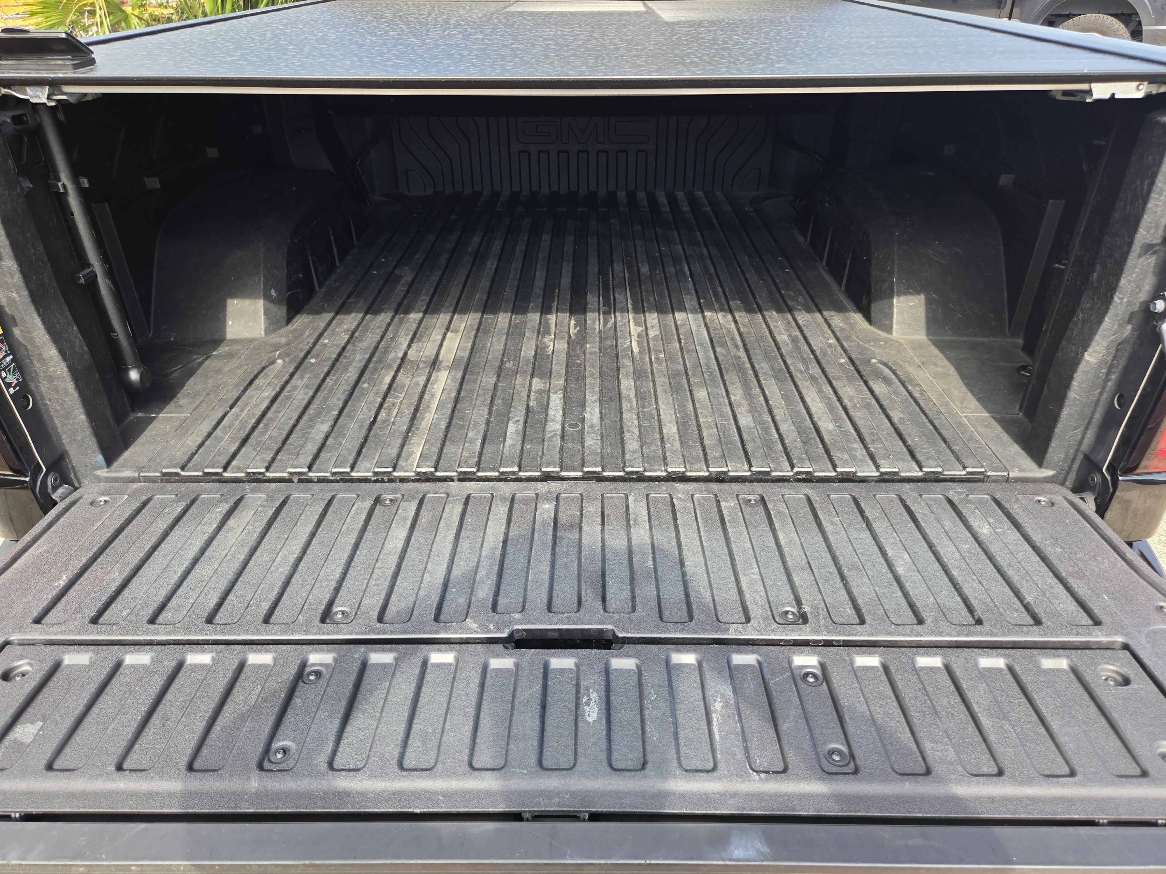 Used 2024 GMC Sierra 1500 Denali Ultimate AWD/4WD image 23