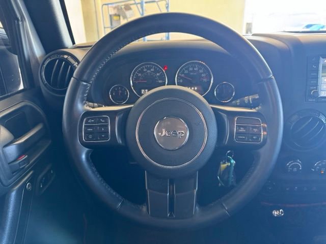 Used 2017 Jeep Wrangler Unlimited Rubicon AWD/4WD image 12