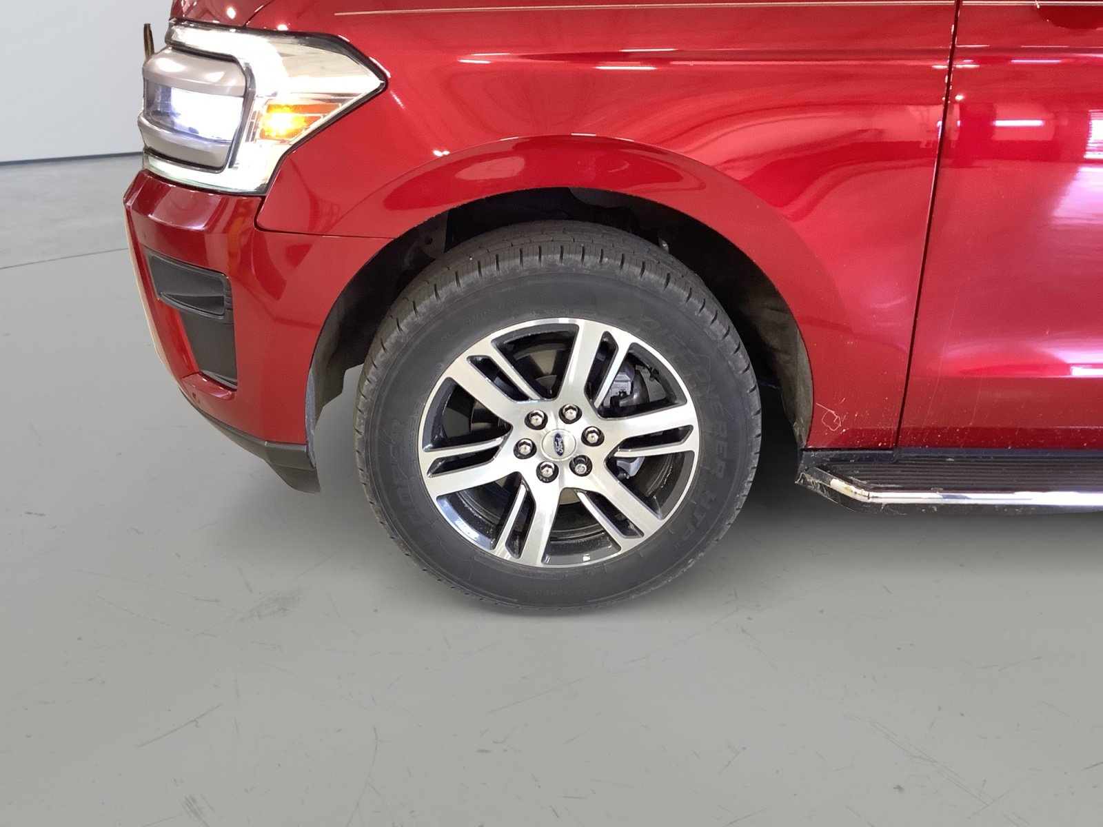 Certified 2022 Ford Expedition XLT RWD image 8