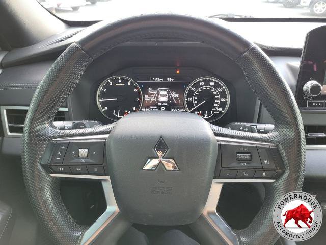 Used 2022 Mitsubishi Outlander SEL Black Edition FWD image 33
