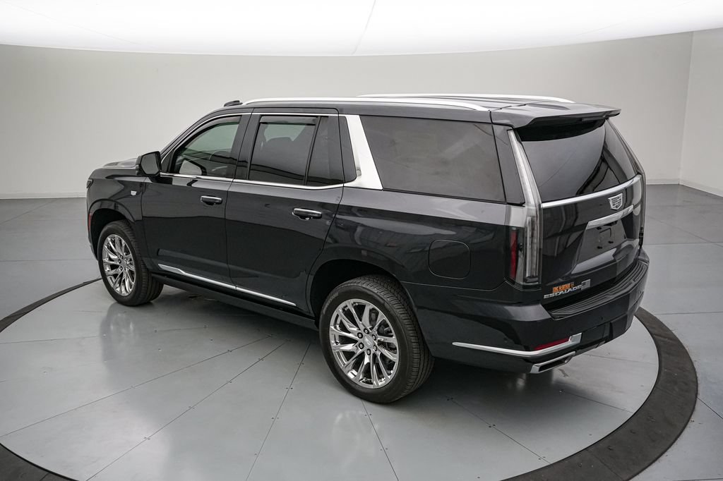 Used 2026 Cadillac Escalade Luxury w/ LPO, Radiant Package AWD/4WD image 6
