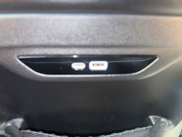 Used 2025 Chrysler Pacifica Limited FWD image 22