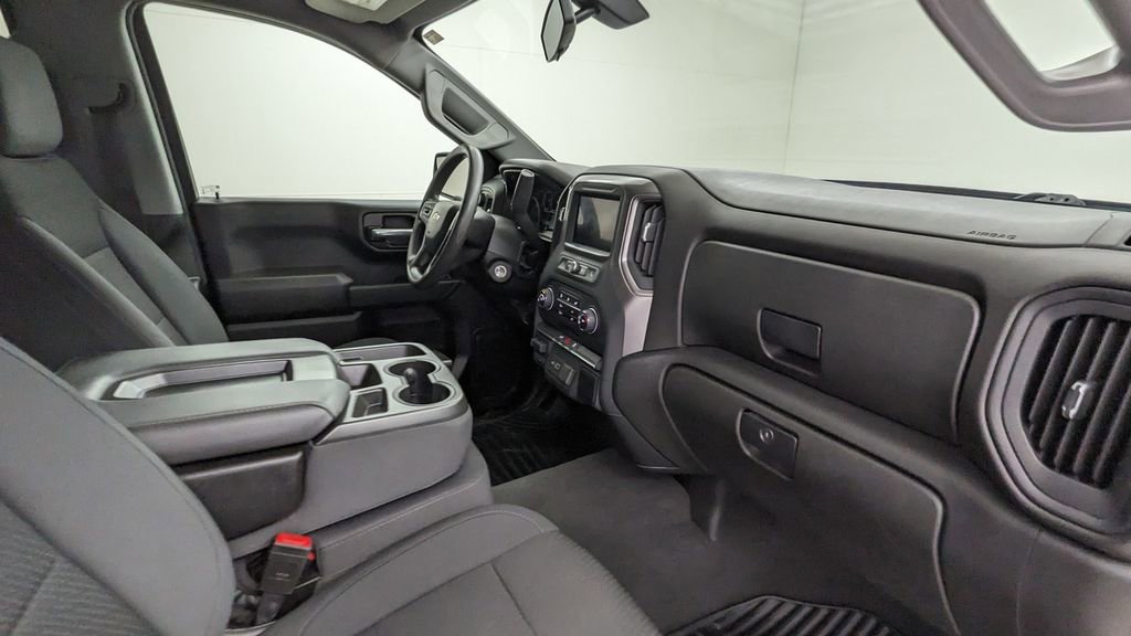 Used 2021 Chevrolet Silverado 1500 Custom AWD/4WD image 36