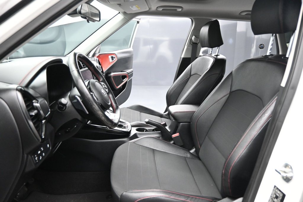 Used 2021 Kia Soul Turbo FWD image 10
