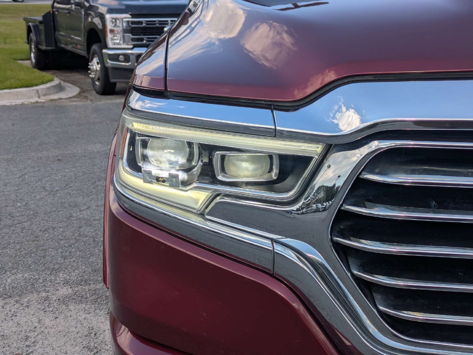 Used 2022 RAM 1500 Limited w/ Body Color Bumper Group AWD/4WD image 10