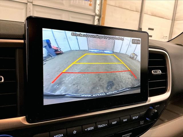 Used 2020 Hyundai Venue FWD image 20