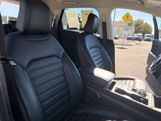 Certified 2024 Ford Edge SEL w/ Convenience Package AWD/4WD image 17