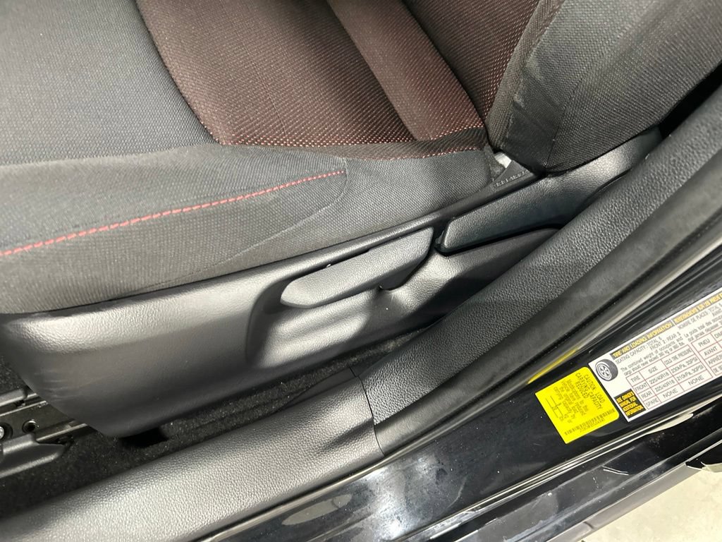 Used 2025 Toyota Corolla SE FWD image 12