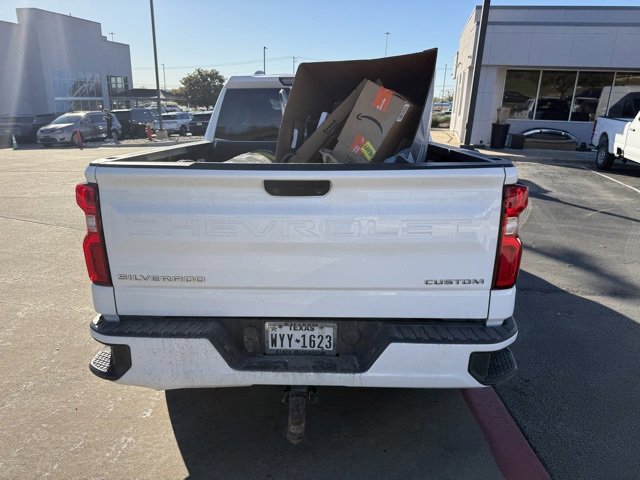 Used 2020 Chevrolet Silverado 1500 Custom w/ Custom Value Package image 4