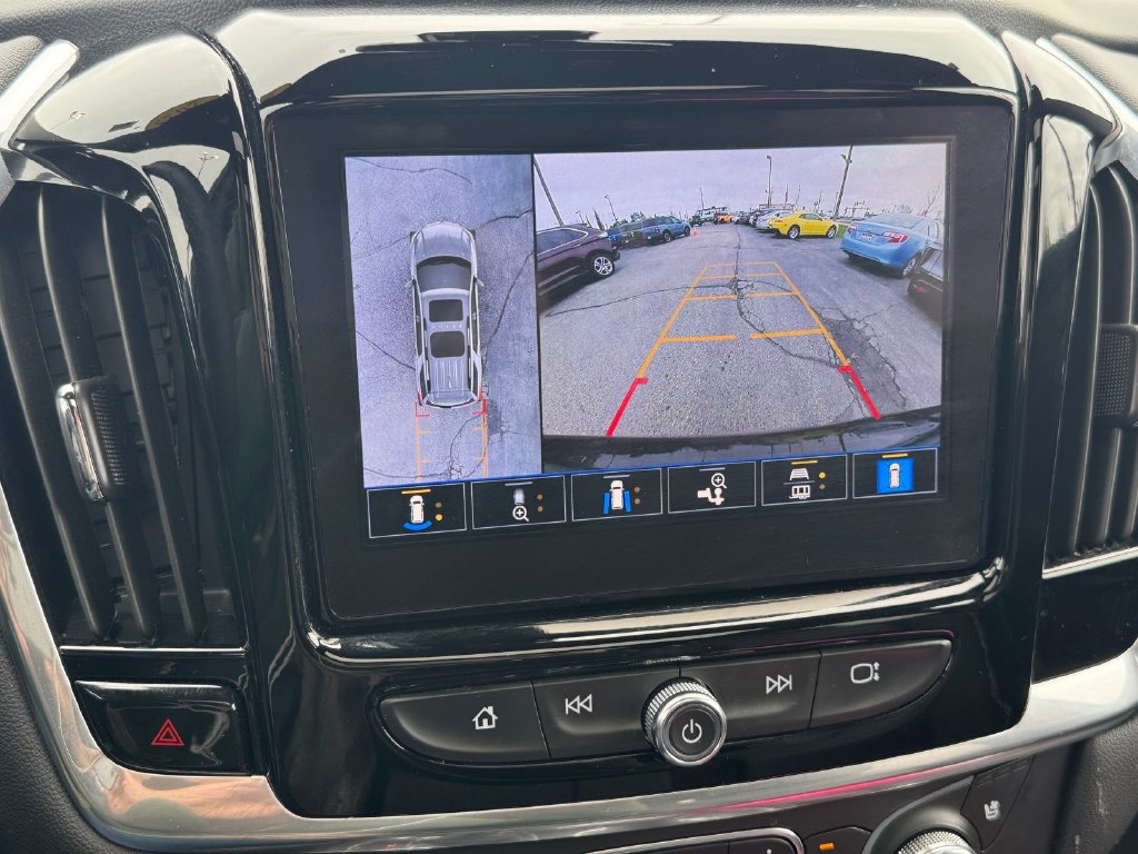 Used 2023 Chevrolet Traverse Premier w/ LPO, Floor Liner Package AWD/4WD image 24