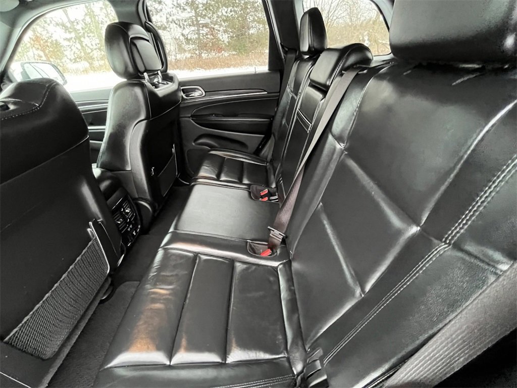 Used 2021 Jeep Grand Cherokee Limited image 25