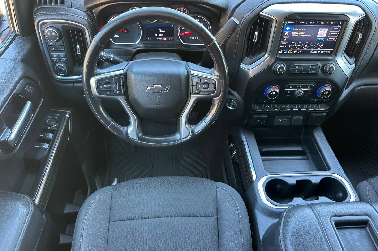 Used 2021 Chevrolet Silverado 1500 LT Trail Boss w/ Convenience Package II AWD/4WD image 16