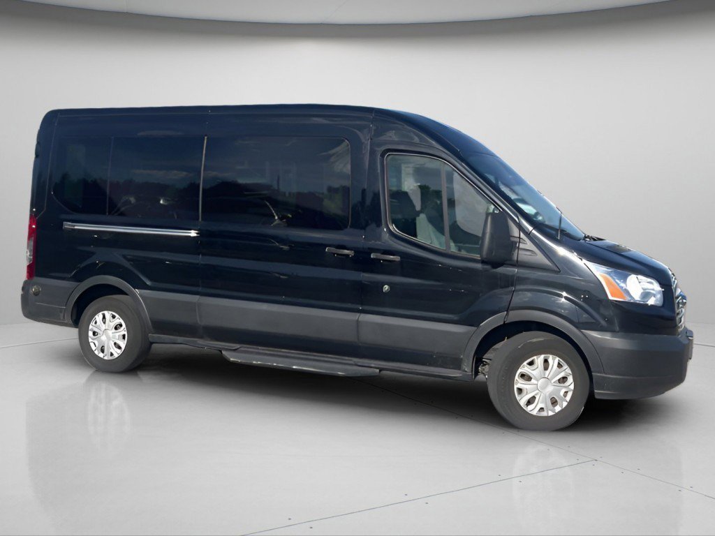 Certified 2019 Ford Transit 350 XLT RWD image 3