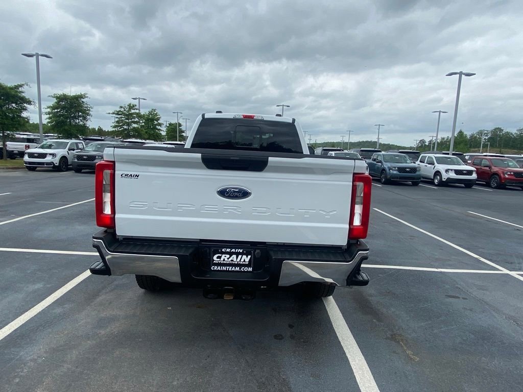 Certified 2023 Ford F250 XL w/ XL Driver Assist Package AWD/4WD image 4