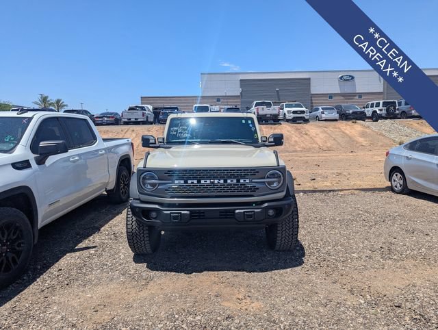 Certified 2025 Ford Bronco Badlands AWD/4WD image 4