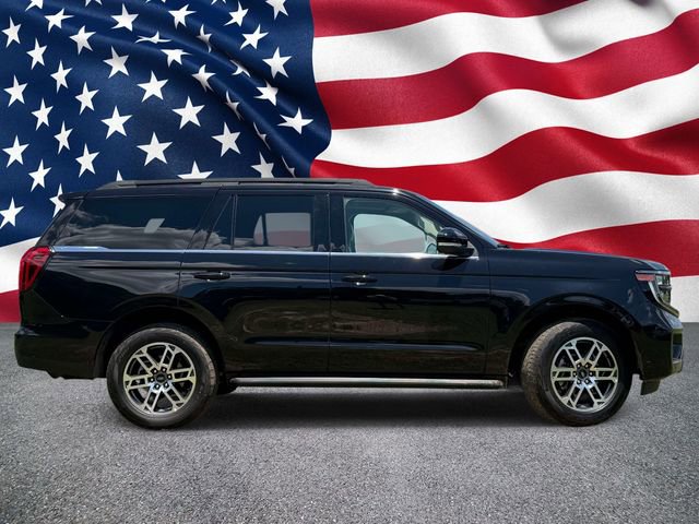 Certified 2025 Ford Expedition Active AWD/4WD image 4